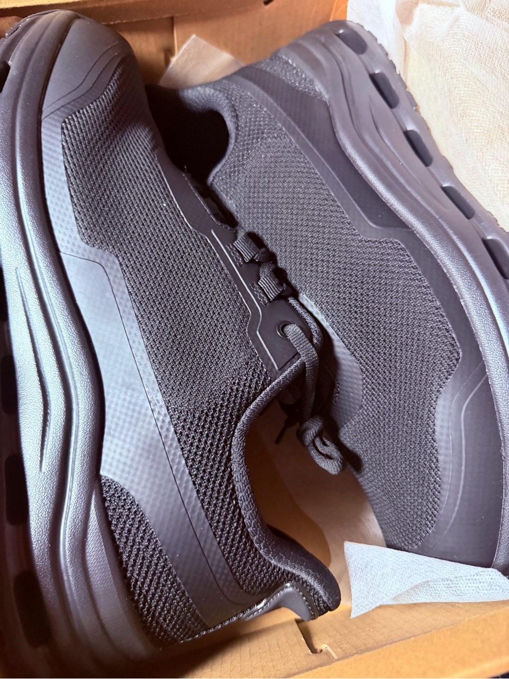 Men's Black Knit Athletic Sneakers